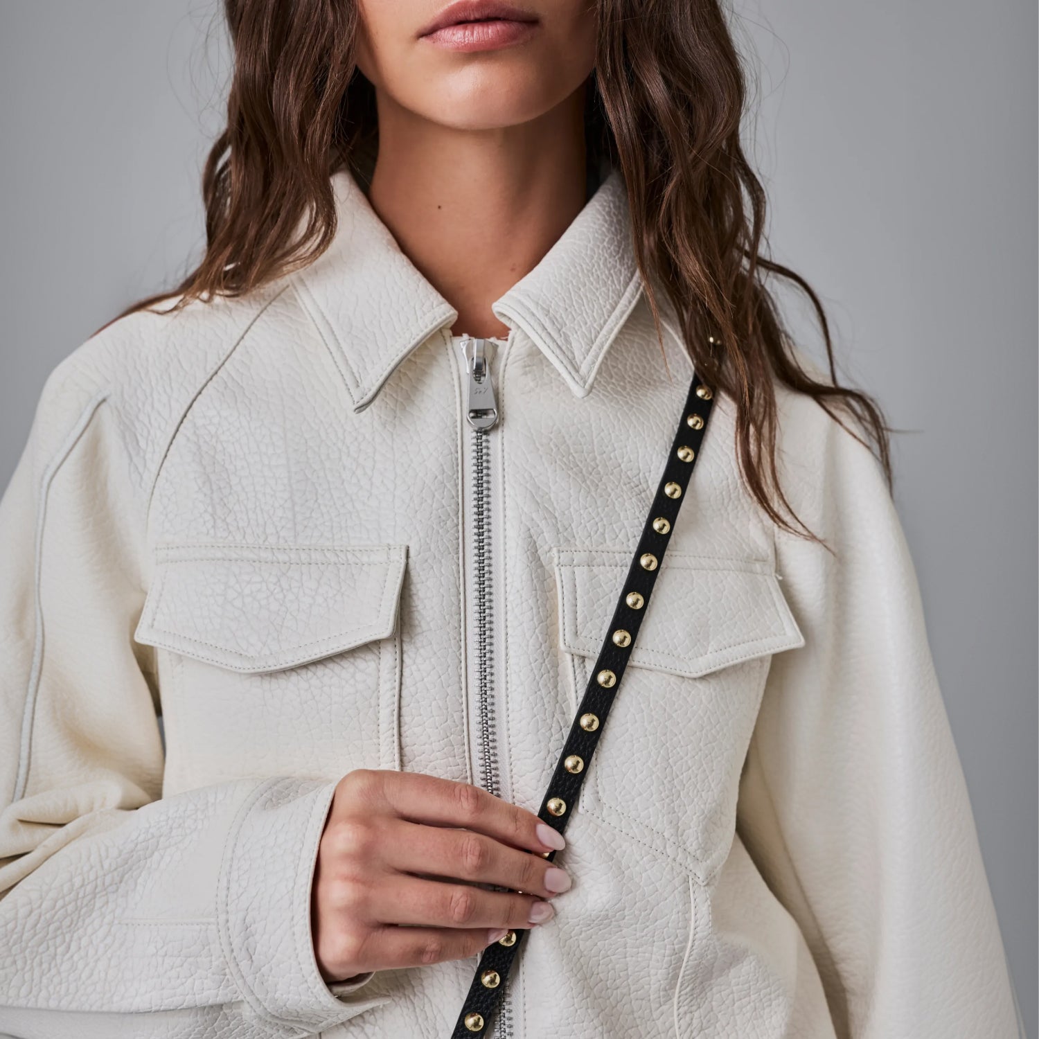 Annie Pebble Leather Crossbody Bandolier - Black/Gold