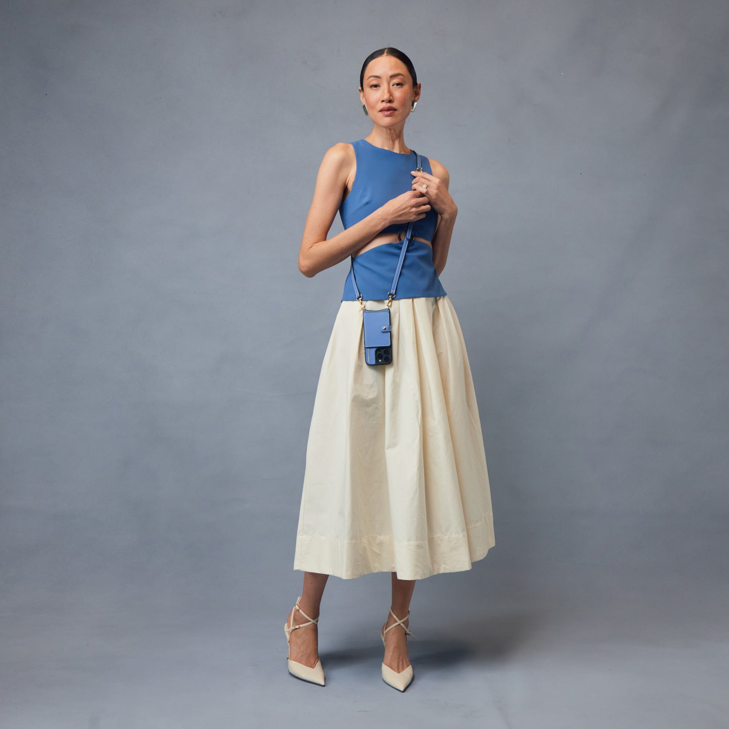 Casey Magsafe Charging Crossbody Bandolier - Dusty Blue/Gold