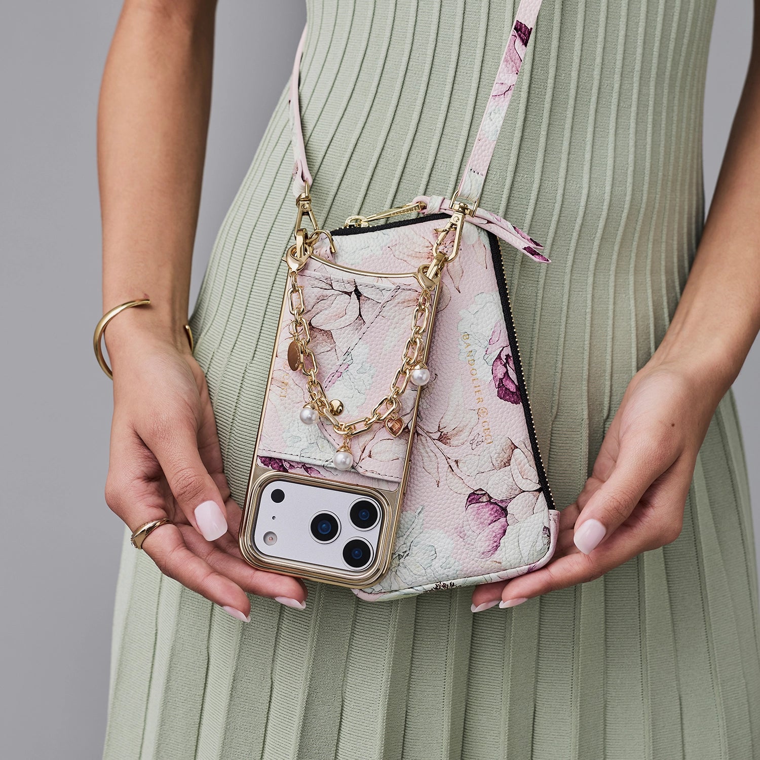 THE EXPANDED GIFT SET image