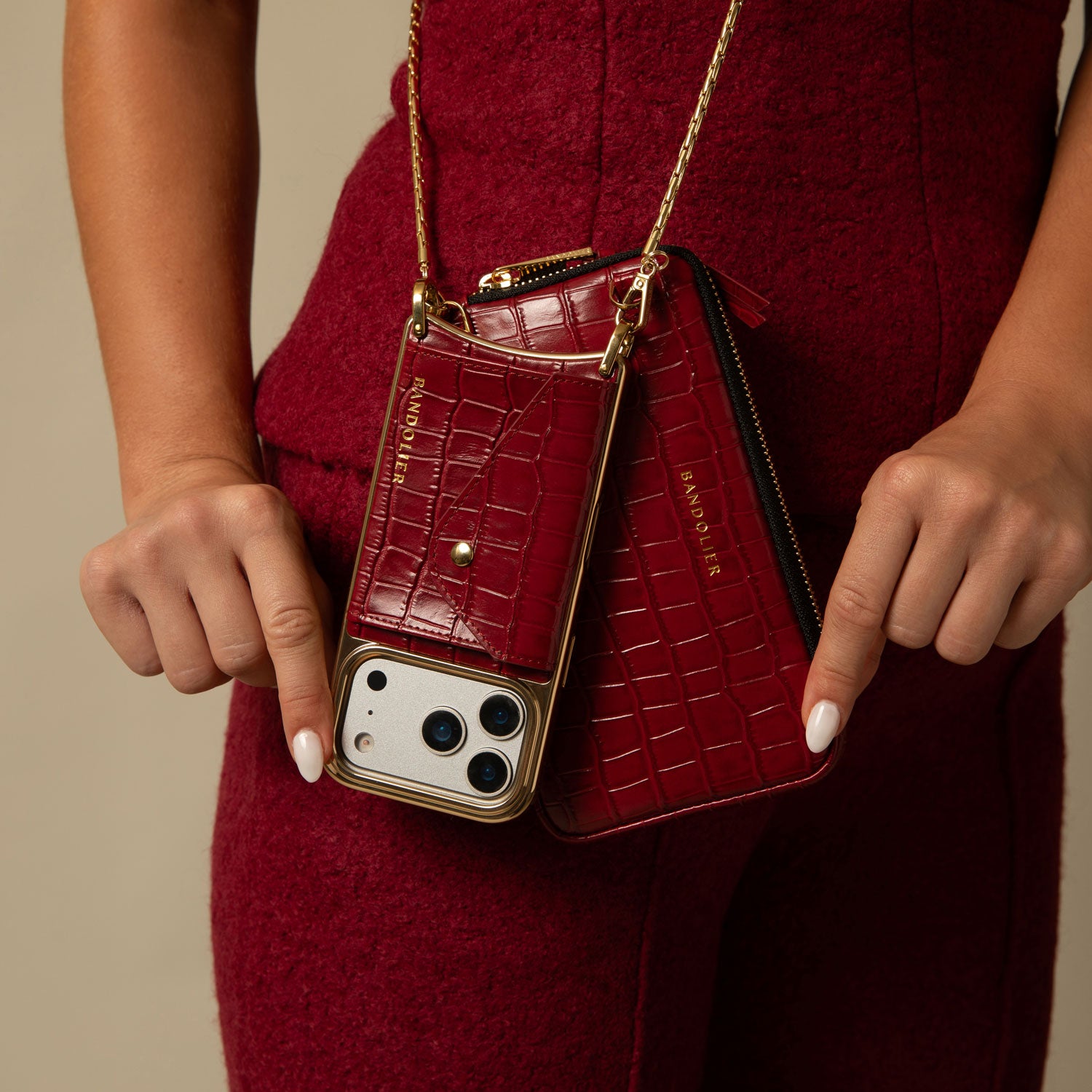 EXPANDED POUCH image