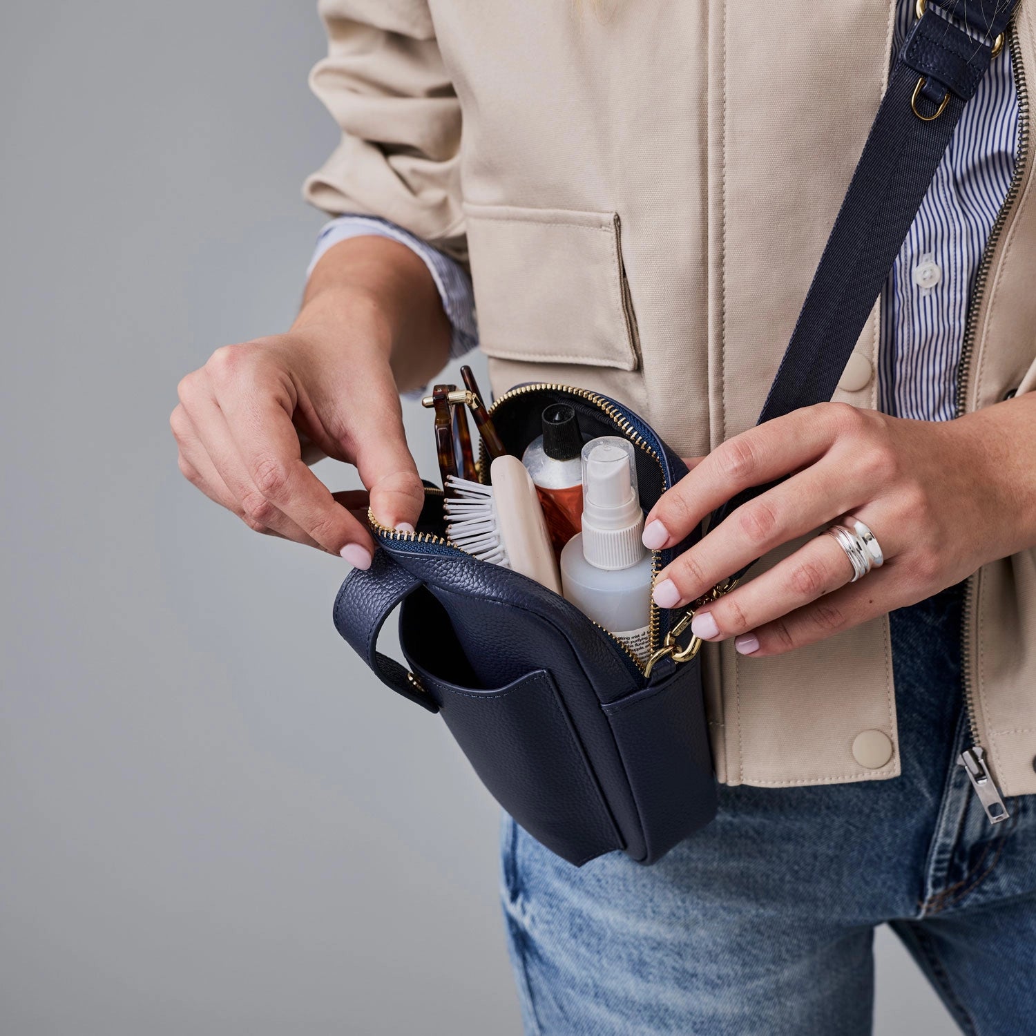 Dillon Bag - Navy/Gold