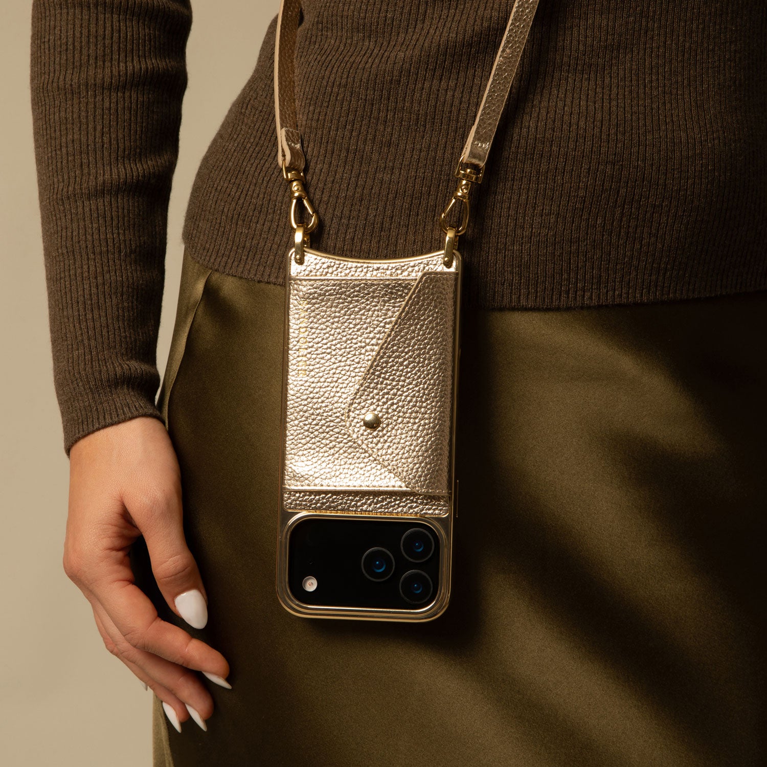 Donna Crossbody Phone Case - Metallic Chrome/Gold