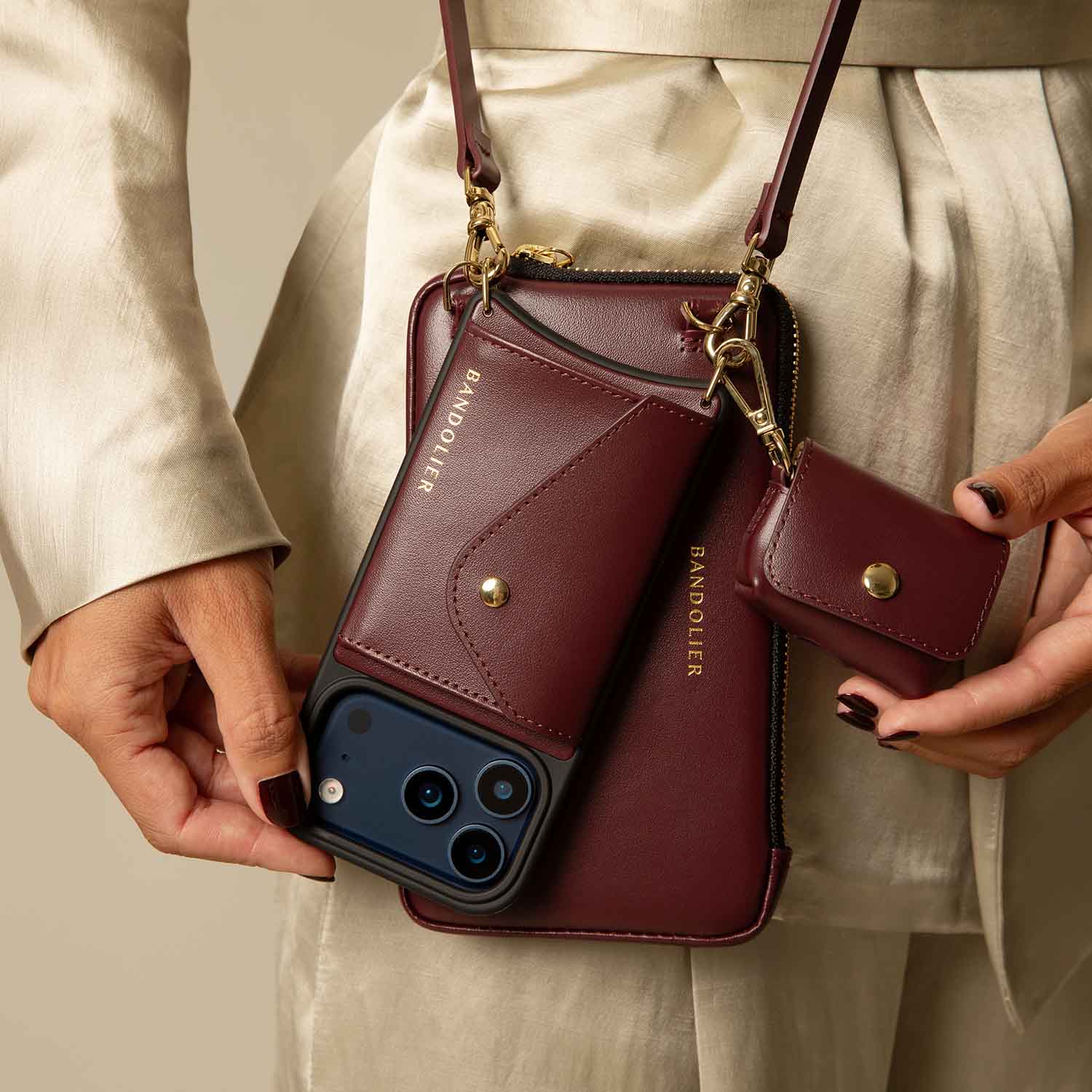 Avery AirPods Clip-On Pouch - Wine/Gold