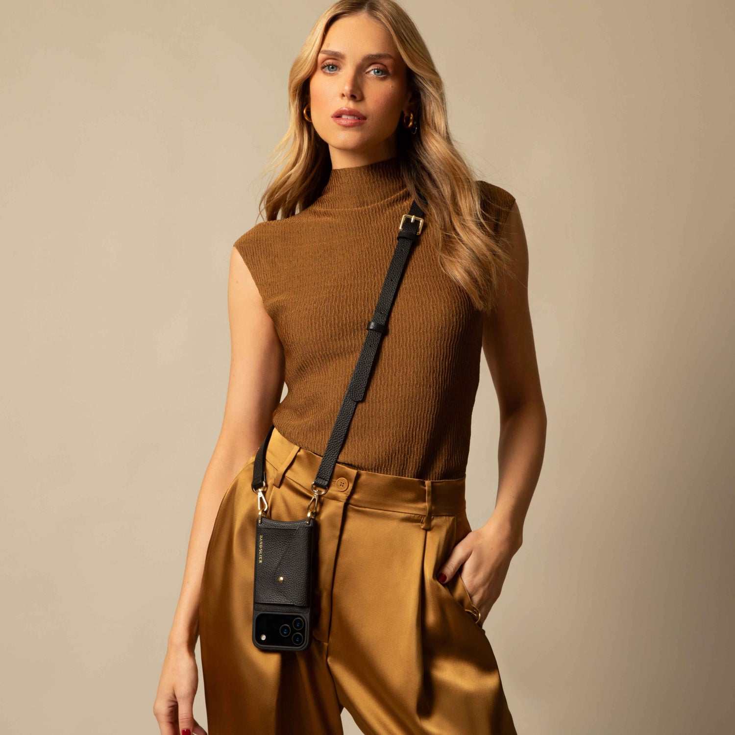 Hailey Side Slot Leather Crossbody Bandolier - Black/Gold