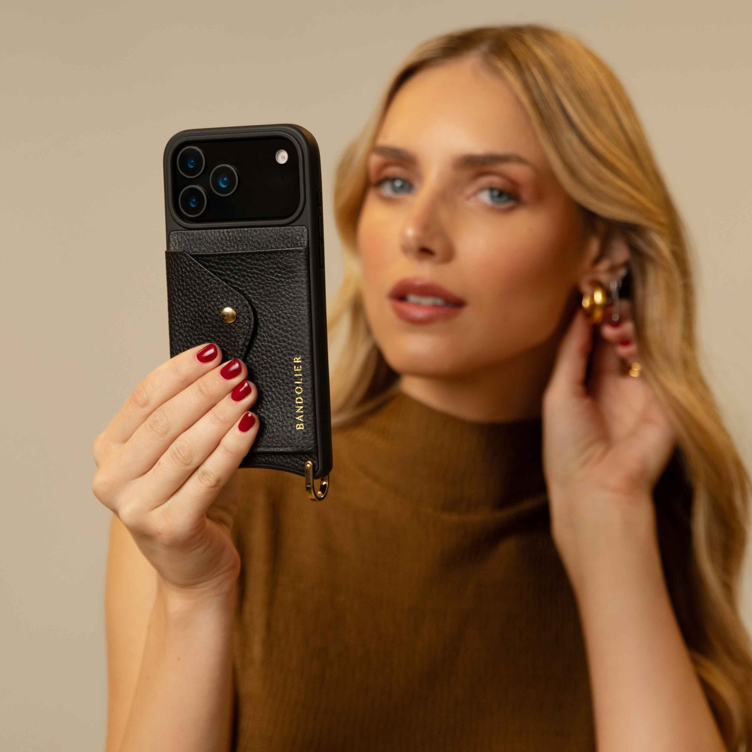 Hailey Side Slot Leather Crossbody Bandolier - Black/Gold