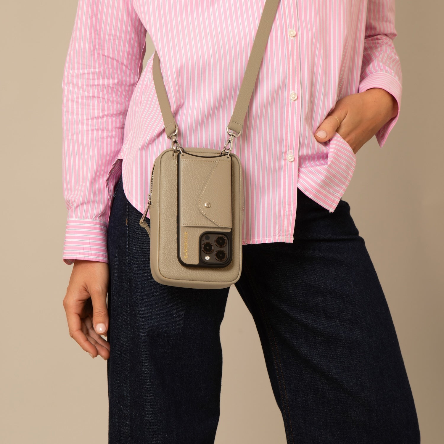 Large Expanded Pouch - Greige/Silver