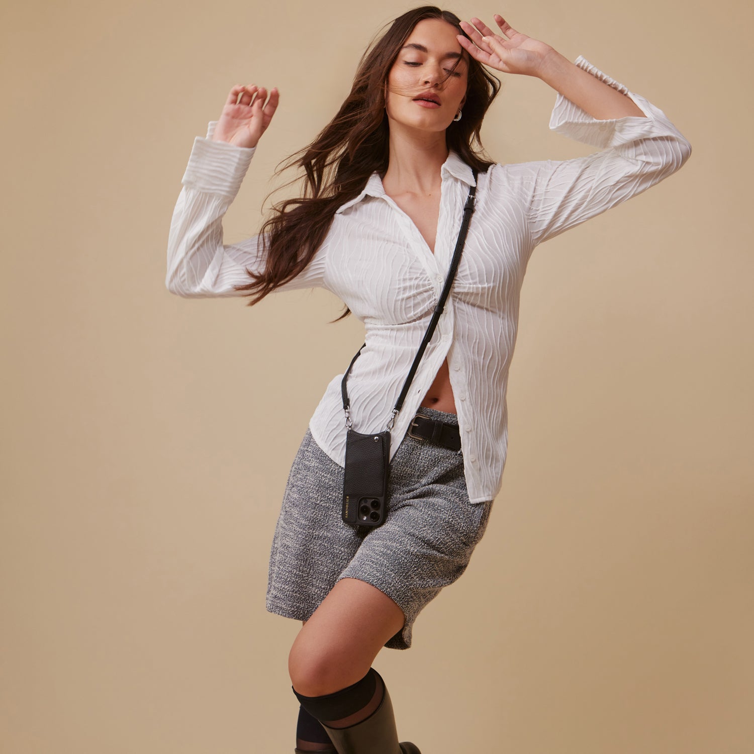 Emma Pebble Leather Bandolier Black/Silver