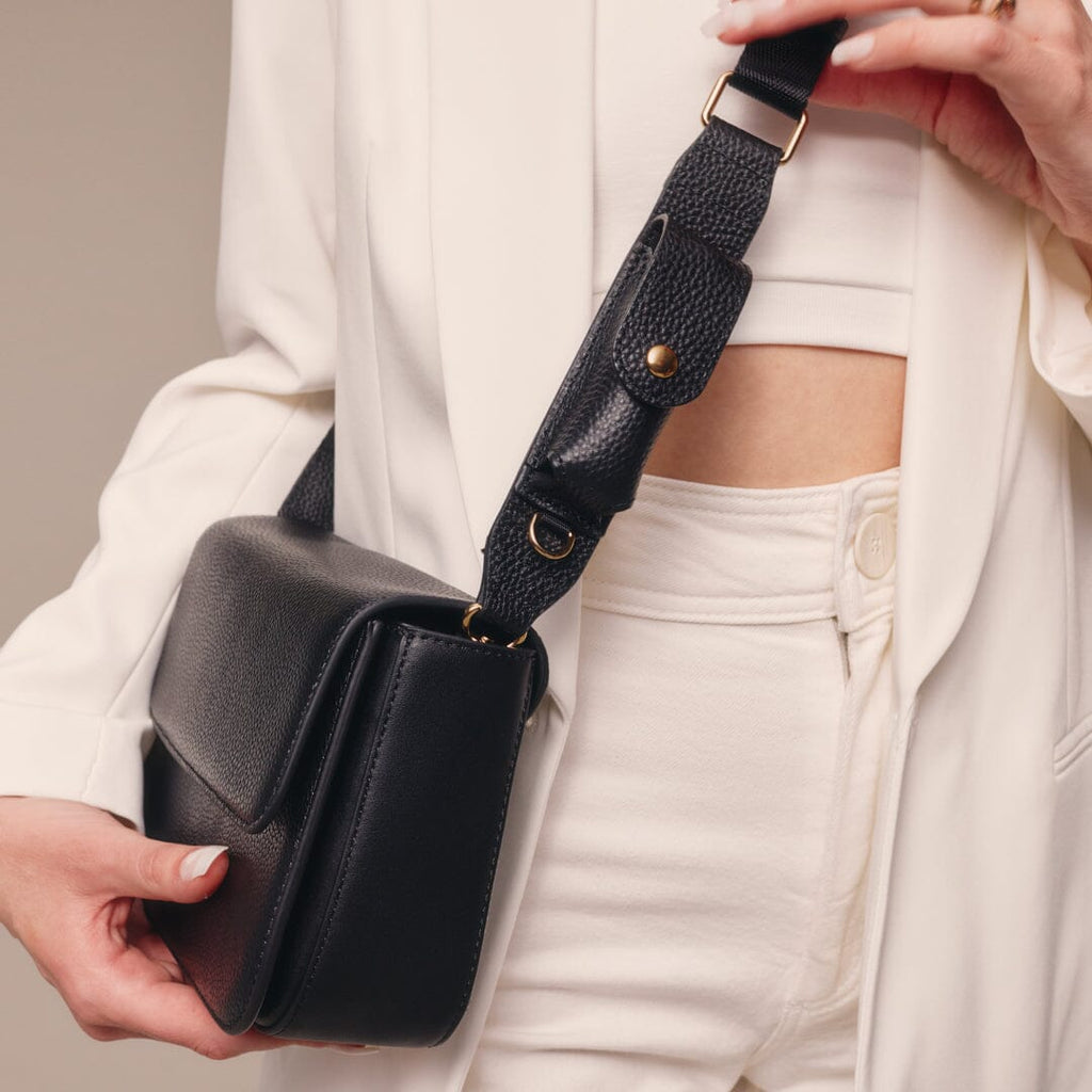 Crossbody Bag + Lana Strap Black/Gold Bandolier
