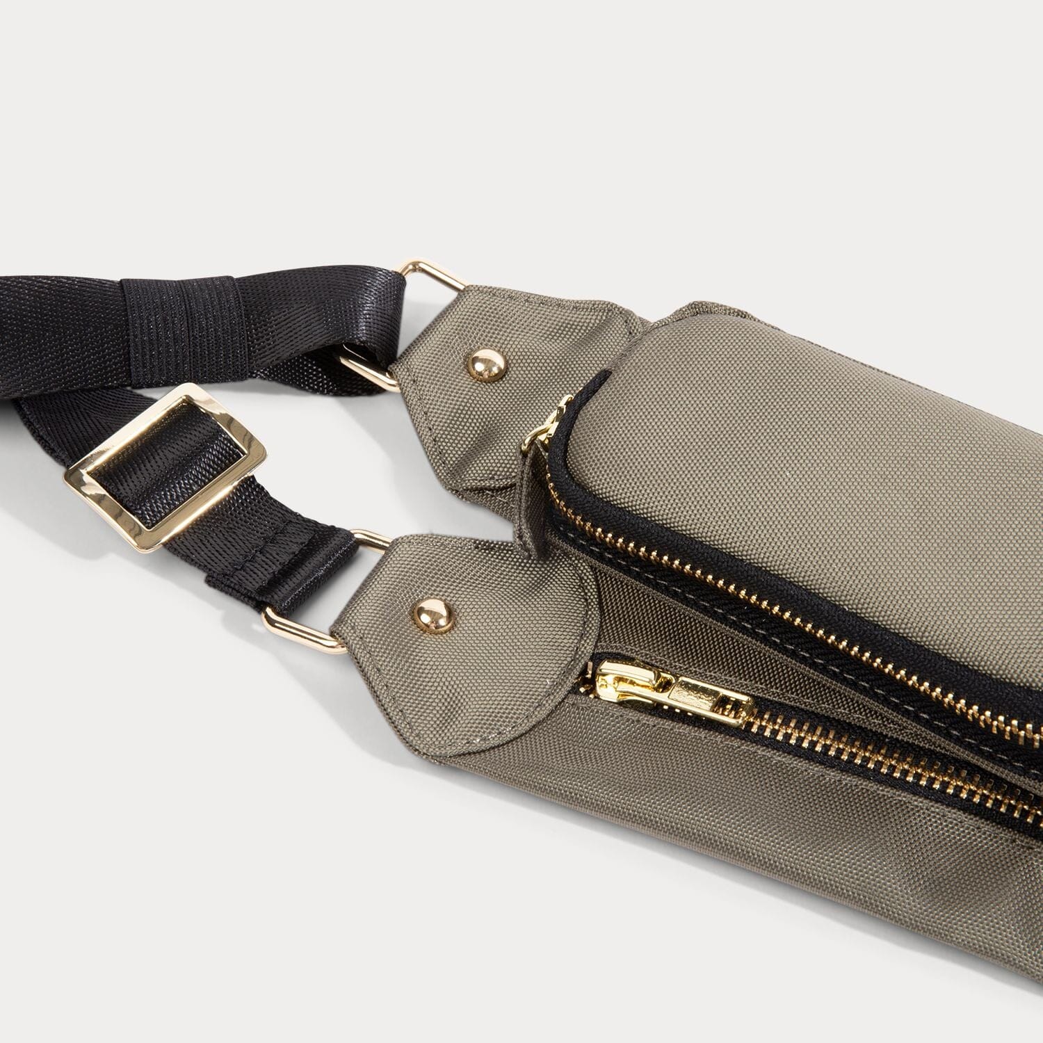 Billie Utility Crossbody with Case in Black/Gold | 15 / iPhone Pro Max | Genuine Leather | Bandolier Style